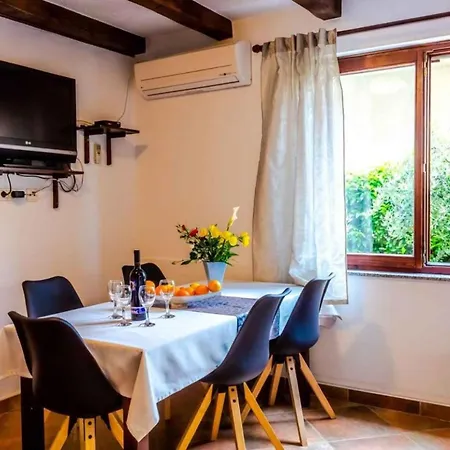 Slavica Near To - Istrien 54254 Apartment Pula